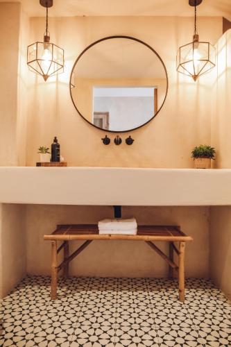 ห้องน้ำ, Nomad Hotel - Xábia Port (Nomad Hotel - Xabia Port) in อาดัวนาส