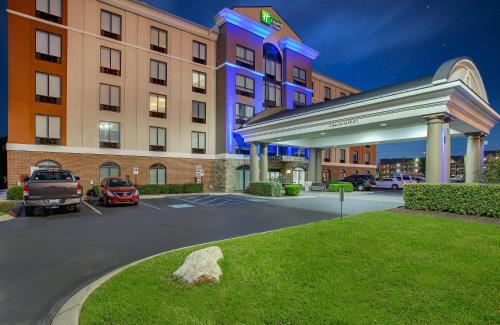 Holiday Inn Express & Suites Lebanon-Nashville Area by IHG in Lebanon, USA