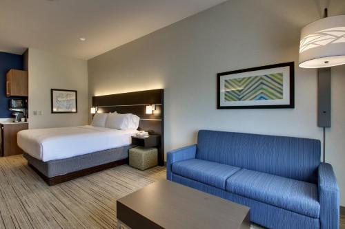 Holiday Inn Express Hotel & Suites Morris, an IHG Hotel