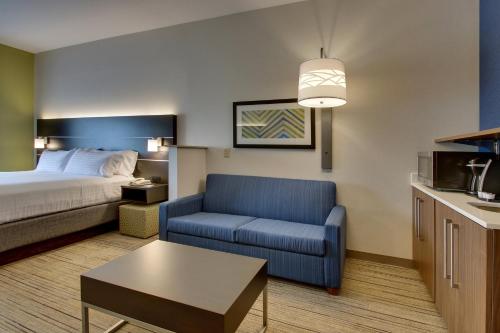 Holiday Inn Express Hotel & Suites Morris, an IHG Hotel