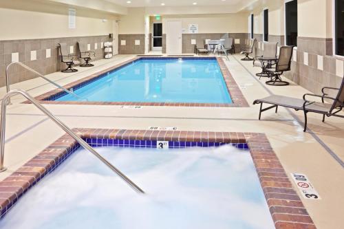 Holiday Inn Express Hotel & Suites Chehalis - Centralia, an IHG Hotel