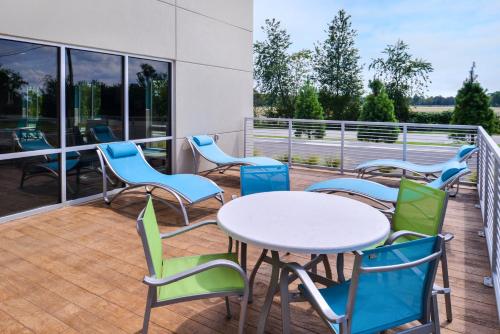 Holiday Inn Express & Suites - Siloam Springs, an IHG Hotel