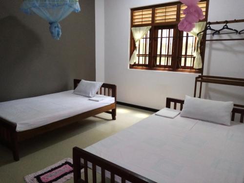 3 double beds