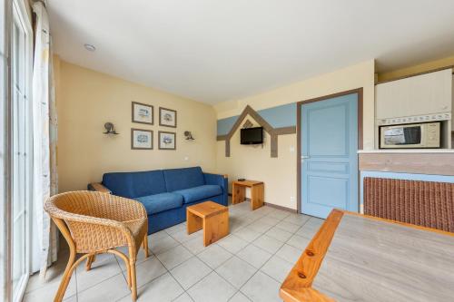 2 bedrooms, 4 beds