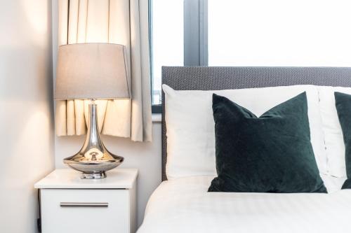 Host & Stay - Standish Street Place