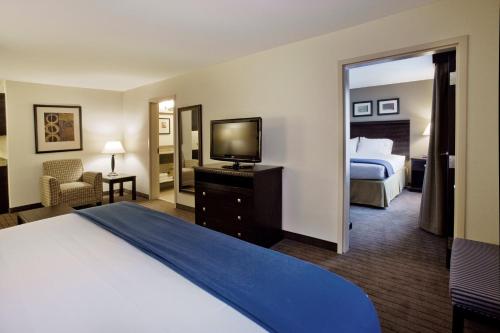 Holiday Inn Express & Suites Moultrie, an IHG Hotel