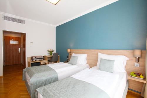 Medos Hotel, Budapest (photo 8)