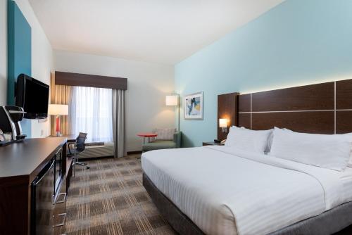 Holiday Inn Express Hotel & Suites Grenada By IHG