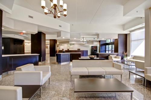 Holiday Inn Windsor - Ambassador Bridge, an IHG Hotel