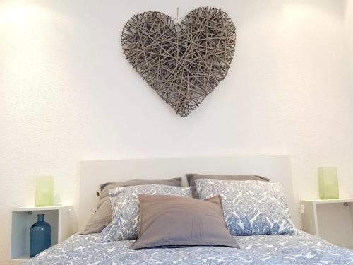  2 bedrooms appartement with furnished terrace at La Adrada, Unterkunft in La Adrada