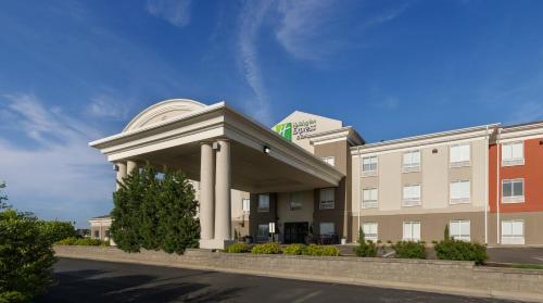 Holiday Inn Express Lawrence