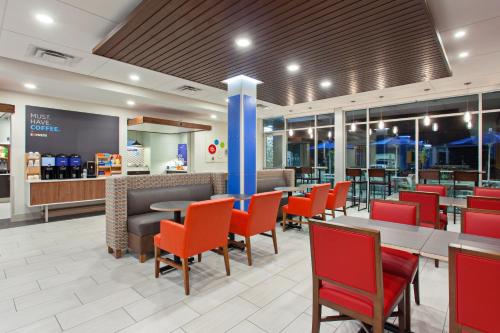 餐飲選擇, Holiday Inn Express and Suites Moses Lake By IHG in 摩西湖市