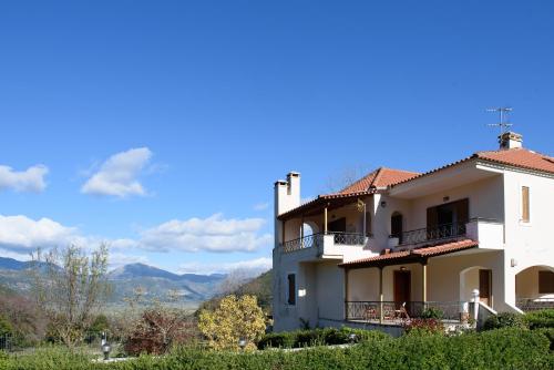 Villa Mainalo - House near the Forest & Ski resort