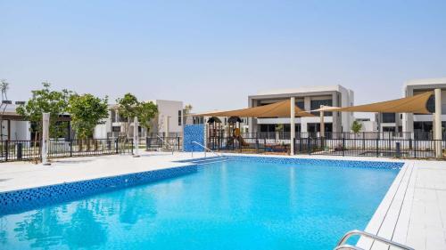 Incredible Five Bedrooms with maid room Villa in Dubai Hills - image 8