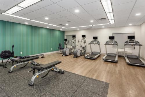 Holiday Inn Express Hotel & Suites Providence-Woonsocket, an IHG Hotel