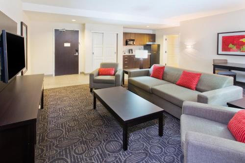 Holiday Inn & Suites Red Deer South By IHG