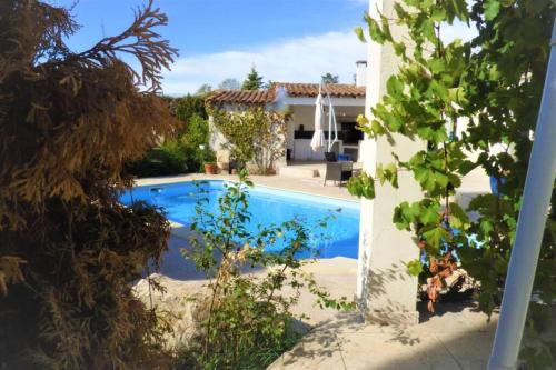 Magnifique villa l'Ibis pour 8 personnes, piscine, clim,parc et parking - Accommodation - Arles