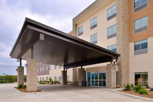 Holiday Inn Express & Suites - Ottumwa, an IHG Hotel