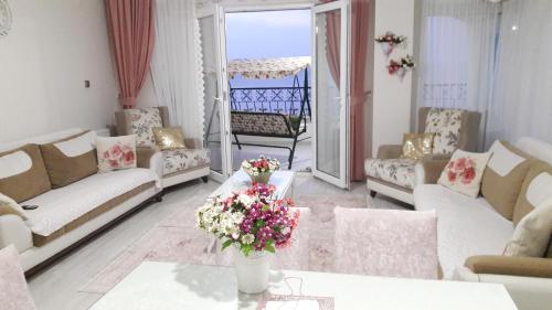 Iekārtas, Trabzon Sea Palace in Mersin (Trabzon)
