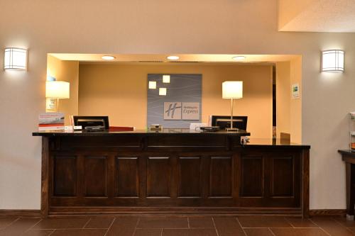 Holiday Inn Express & Suites St Marys an IHG Hotel - image 8