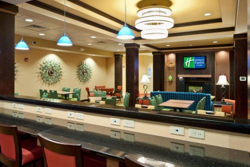 Holiday Inn Express & Suites Dayton South - I-675, an IHG Hotel