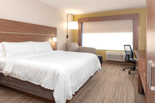 Holiday Inn Express & Suites - Gilbert - East Mesa, an IHG Hotel