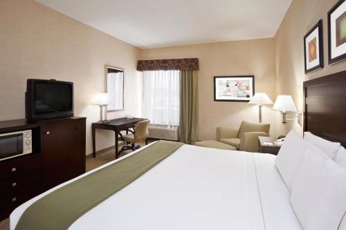 Holiday Inn Express Hotel & Suites Cleveland-Streetsboro, an IHG Hotel
