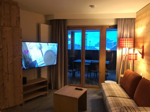 Prestige Two-Bedroom Apartment (5 People)