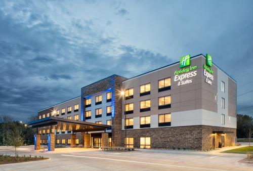 Holiday Inn Express & Suites East Peoria - Riverfront