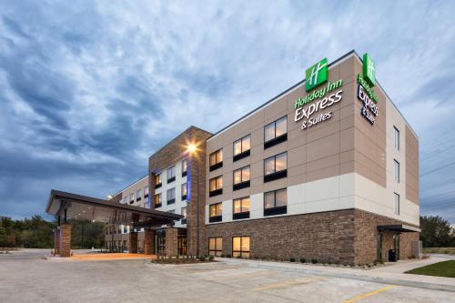 Holiday Inn Express & Suites East Peoria - Riverfront