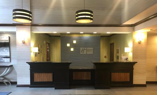 Holiday Inn Express & Suites Morton Peoria Area an IHG Hotel - image 6