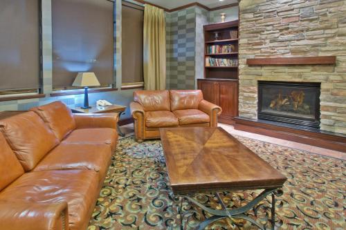 Holiday Inn Express Hotel & Suites Portland-Northwest Downtown an IHG Hotel - image 5