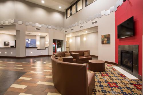 Holiday Inn Express & Suites Denver North - Thornton, an IHG Hotel