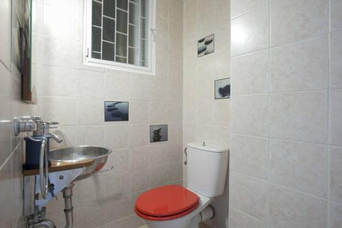 Palaio Faliro, A Bright and Spacious apartment