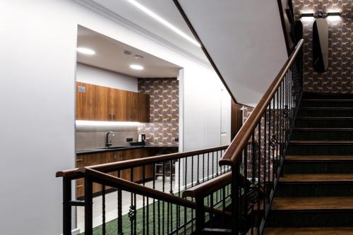 Forrest Apartments & Hostel 5