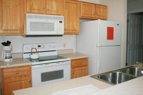 2708M condo - main image