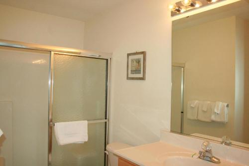 2206 villa - image 8