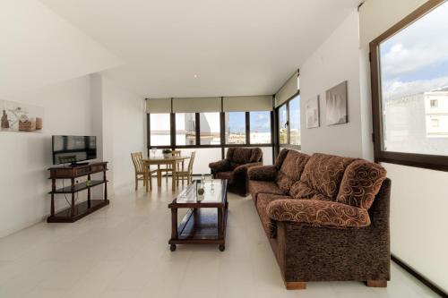 Apartamentos Villas Flamenco Rentals - image 8