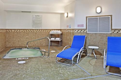 Holiday Inn Express Hotel & Suites Vancouver Mall-Portland Area, An Ihg Hotel