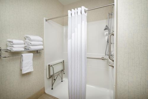 Holiday Inn Express Hotel & Suites Anniston/Oxford, an IHG Hotel