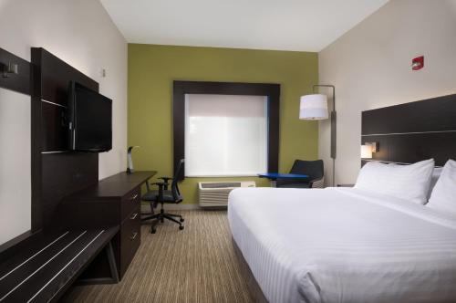 Holiday Inn Express Independence - Kansas City, an IHG Hotel