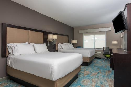 Holiday Inn Express & Suites Norwood, an IHG Hotel