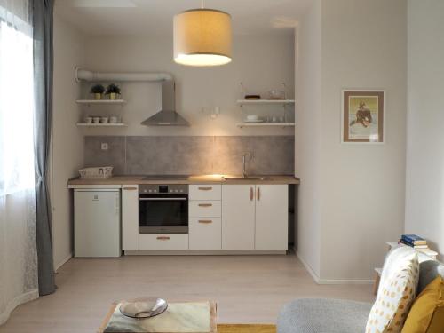 Modern Yellow 1BD Apartment - Near to Vitosha Boulevard by Flat Mаnager, Sofia (Foto 5)