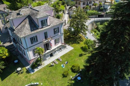  Villa Edera Exclusive Rental in Auressio