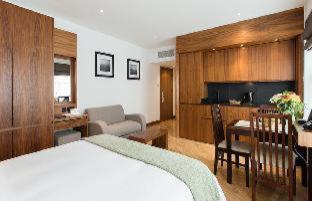 Presidential Apartments Kensington - image 7