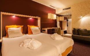 Amrâth Airport Hotel Rotterdam, Роттердам (фото 9)
