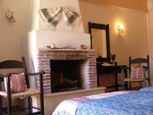 Arolithos Traditional Village Hotel - image 10