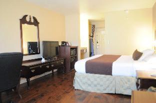 Best Western Plus John Jay Inn and Suites