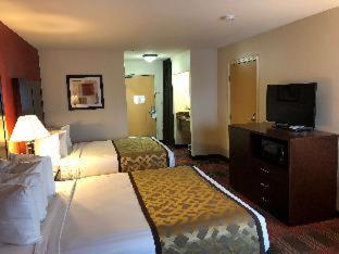 Best Western Dallas Inn and Suites