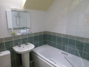 The Atherstone Red Lion Hotel - image 13